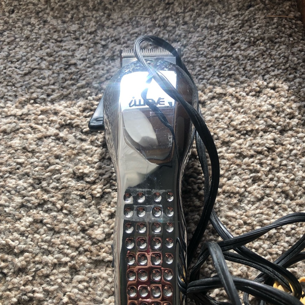 Iwave Silver Hair Clipper with Black Cord model HC38